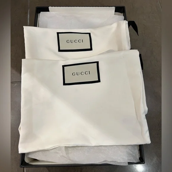 Authentic Gucci Pointed Toe Heels - Picture 8 of 9